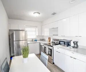 Photo 4 - Modern & Spacious 2BR Near Brickell