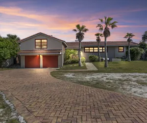 Photo 3 - Direct Oceanfront Massive Home W Private Beach Walkway