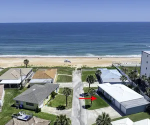 Photo 4 - Ocean Breeze Beach Bungalow