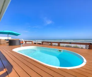 Photo 3 - Sandbar Beachfront Estate, Pool, Hot Tub, Fire Pit, Pet Friendly