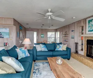 Photo 3 - 6 Bedroom, Huge Decks, Pets, Oceanfront!