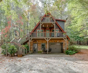 Photo 2 - Peaceful Paradise Cabin Farmhouse with Huge Hot Tub