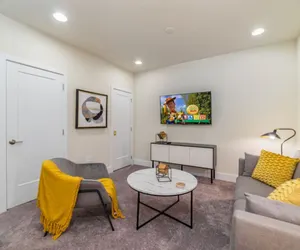 Photo 2 - Disney Escape • 3BR Home w/ Pool + Free Parking