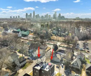 Photo 5 - Charlotte Retreat: Rooftop Views & Pool