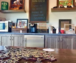 Photo 4 - Sisters Bunkhouse Room #4 of 4 rooms (upstairs - no balcony)