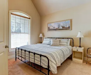 Photo 4 - The Sisters Cottage w/ New hot tub