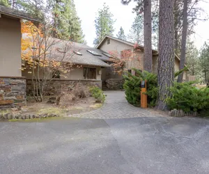 Photo 2 - Rockrose in Black Butte Ranch- Perfect multifamily get away!