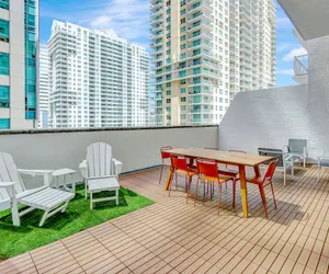 Photo 4 - Best of Brickell's Luxury Suite with Pool and Gym