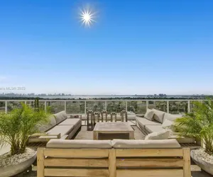 Photo 3 - Exquisite 3B Penthouse w/ Huge Overlooking Terrace