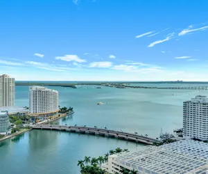 Photo 5 - 28th Floor Icon Brickell Oasis with City Views