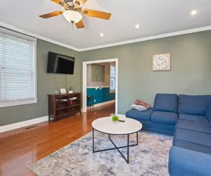 Photo 3 - 24) Downtown | Fenced Yard | 5 beds | Grill