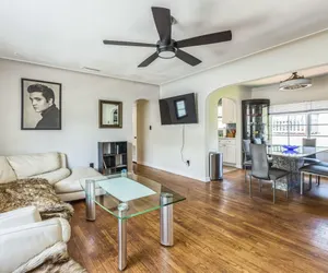 Photo 5 - 236B) 2BR Close to Beach and Downtown!