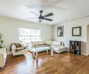 Photo 5 - 236B) 2BR Close to Beach and Downtown!