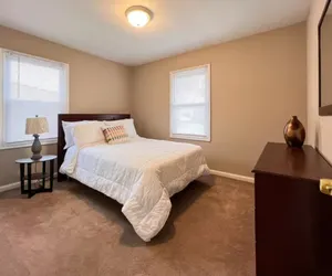 Photo 4 - 318) Large 3 bedroom | Fenced Yard | Great Area