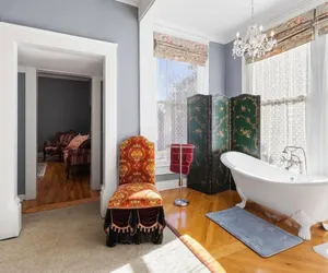 Photo 2 - 499) 7even Oaks 1858