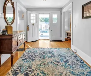 Photo 2 - 111) Downtown Norfolk | Plenty of Parking | 7 beds