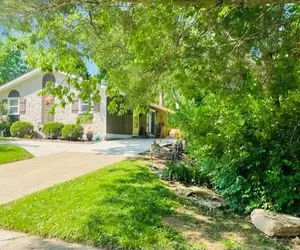 Photo 2 - Fantastic home located in Lexington KY.