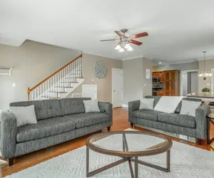 Photo 5 - 29) Hot Tub | Pet Friendly | 8 beds