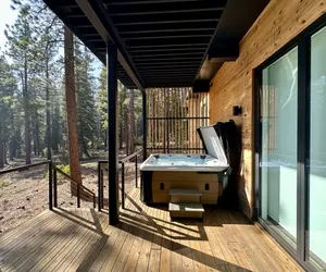 Photo 2 - Pet-Friendly Eco-Friendly Truckee Container House w Hot-Tub