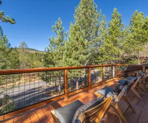 Photo 5 - VIP Spacious and Luxurious Home in Truckee in Excellent Locaton