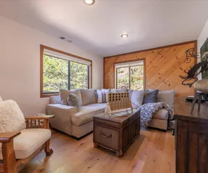 Photo 4 - VIP Spacious and Luxurious Home in Truckee in Excellent Locaton