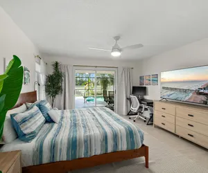 Photo 3 - Poolside Palms