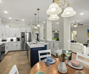 Photo 4 - Sea LaVie - 5BR Family Retreat with Pool, Lanai, Bikes & Games