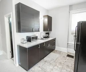 Photo 3 - Village Retreat - Free Parking Available!