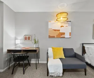 Photo 5 - 1463 Neil Ave. Unit B1