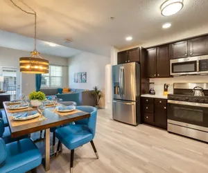 Photo 3 - VCR2-402 Brand New Apartment - Convention Center