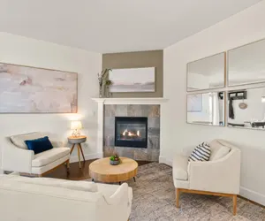 Photo 5 - Movie Theater, Office, Pets! - Stunning Bend Home