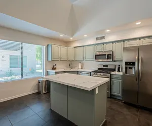 Photo 5 - 7829 PHX · Modern 3 story | 3 Bed - 3 En Suite Bath Townhouse w/ rooftop deck