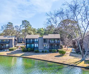 Photo 2 - Pinehurst Lakefront Condo: Ground Floor Condo