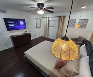 Photo 5 - Duplex @College Park Sleeps 15. Close to DT & WP