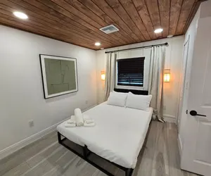 Photo 2 - Rustic Chic Tiny house @College/Winter Pk. Sleep 4