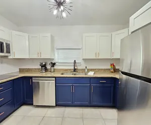 Photo 4 - Comfy Remodeled 2bd near DT.WP & Mills50 District