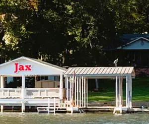 Photo 5 - Jax's Lake House