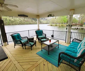 Photo 2 - Jax's Lake House