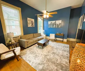 Photo 2 - Downtown 1br Apartment