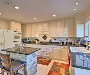 Photo 4 - 3 Bedroom with a Pool