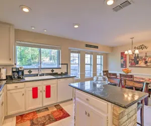 Photo 5 - 3 Bedroom with a Pool