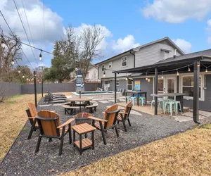 Photo 2 - Casa da Vida | Poolside Fun & Comfort 4BR/2.5BA