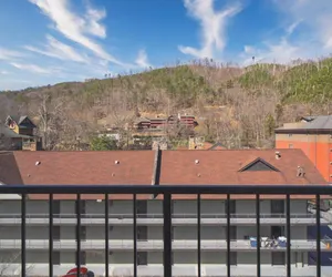 Photo 2 - Oak Square - Unit