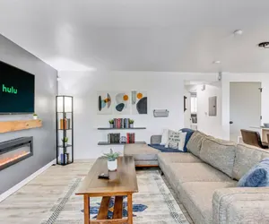 Photo 3 - Comfortable 2BR Apt near Capitol Hill & SLC