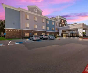 Photo 2 - Comfort Suites Bastrop