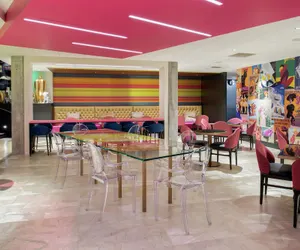 Photo 5 - Staypineapple, The Maxwell Hotel, Seattle Center Seattle