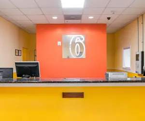 Photo 5 - Motel 6 New Orleans, LA - Near Downtown
