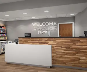 Photo 5 - Hampton Inn Yorkville