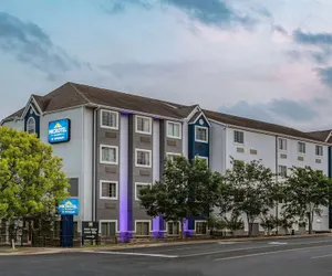 Photo 2 - Microtel Inn & Suites by Wyndham Austin Airport