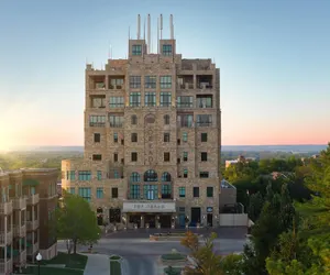 Photo 2 - The Oread Lawrence, Tapestry Collection by Hilton
